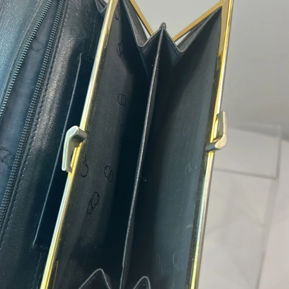 Dior Vintage kiss lock Leather Wallet